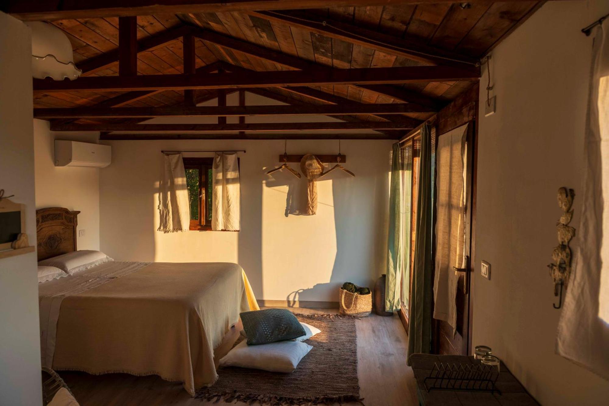 Tavoleto Le Bumbarelle Bed & Breakfast エクステリア 写真