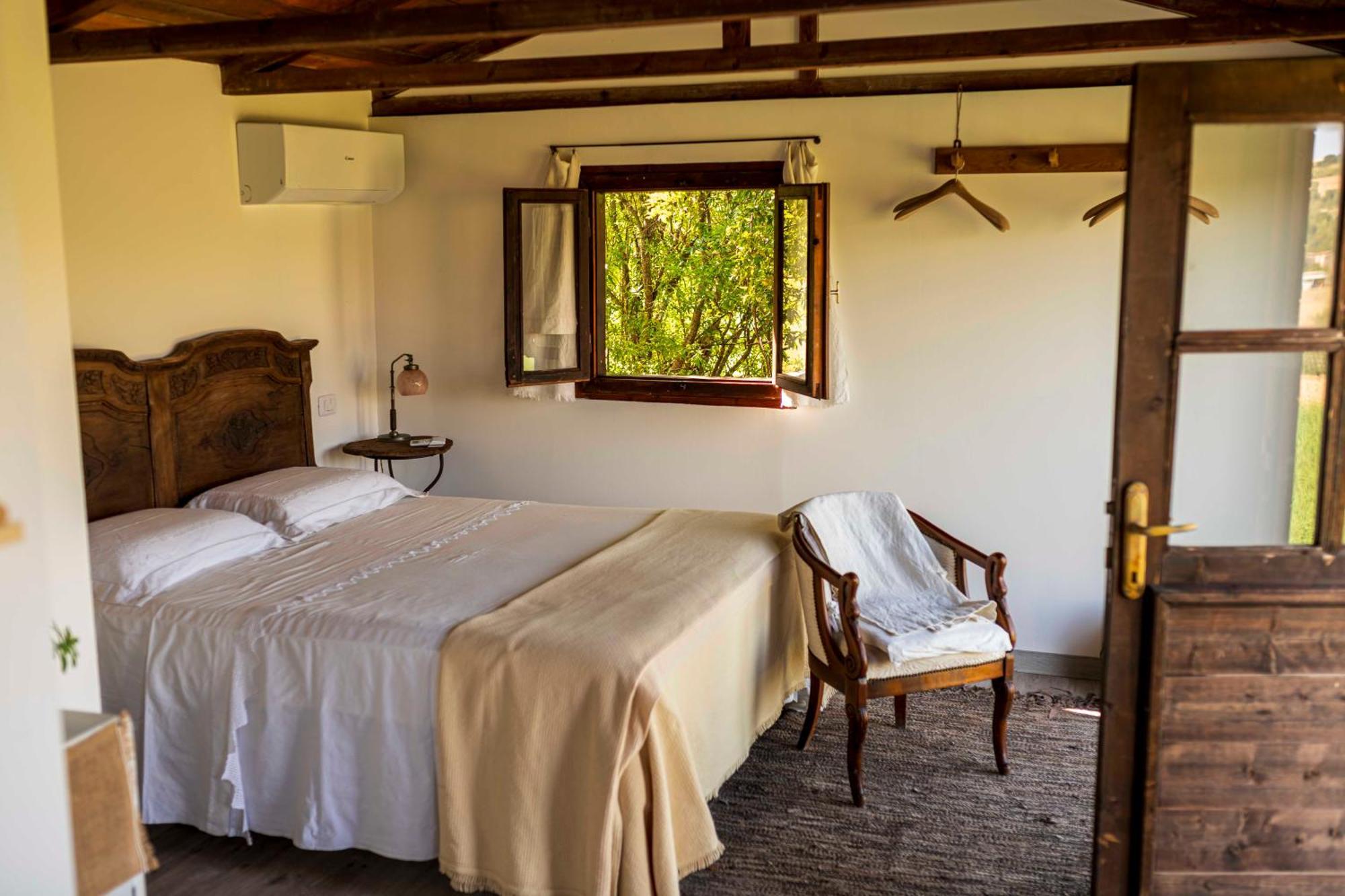 Tavoleto Le Bumbarelle Bed & Breakfast エクステリア 写真